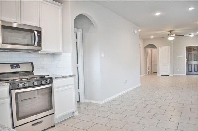 Photo - 31619 Heguy Pass