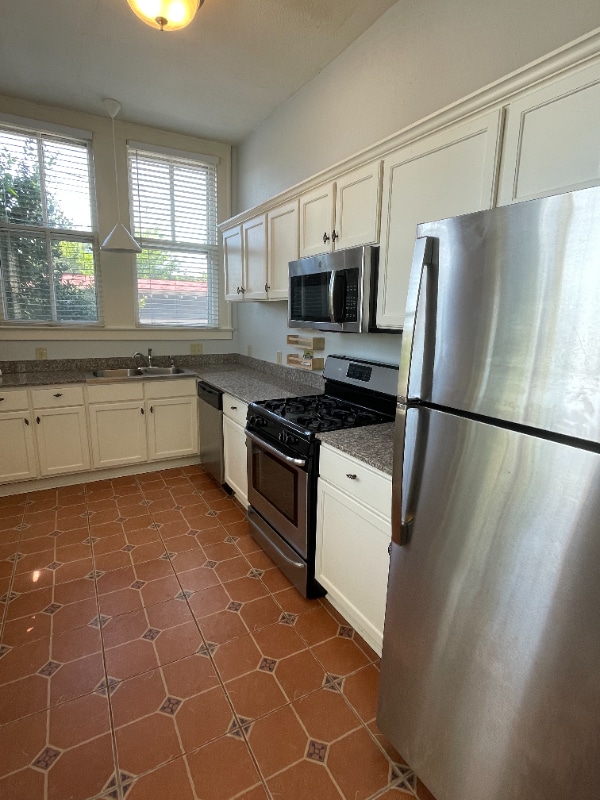 Photo - 920 Scott St Unit D