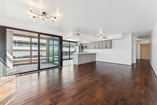 Photo - 4808 N 24th St Unidad 724