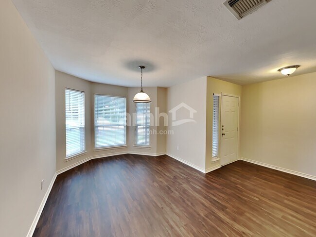 Photo - 2219 Shady Pine Dr