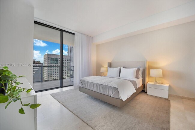 Photo - 88 SW 7th St Unit 1810