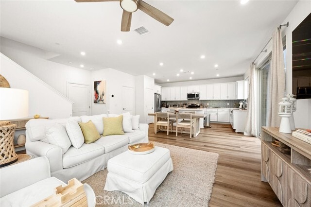 Photo - 1852 Red Willow Wy