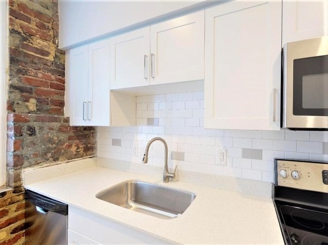 Photo - 1000 King Street