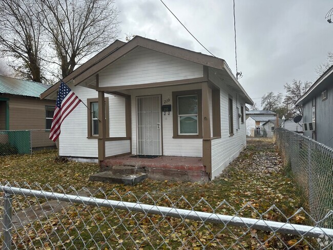 Building Photo - 210 E Main St Rental