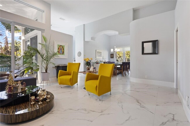 Photo - 3719 Oak Ridge Cir
