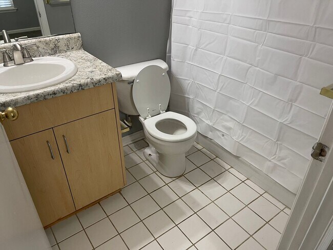 Photo - CATANA COURT Unidad 18