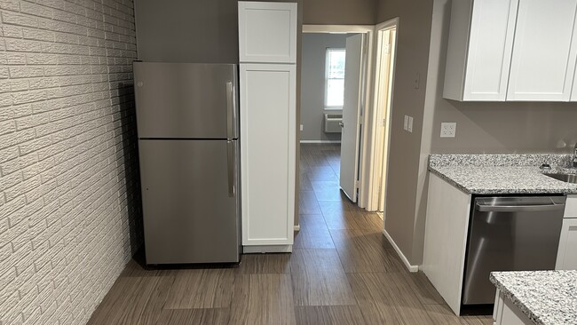 Photo - 4012 DuPont Cir Unit 307