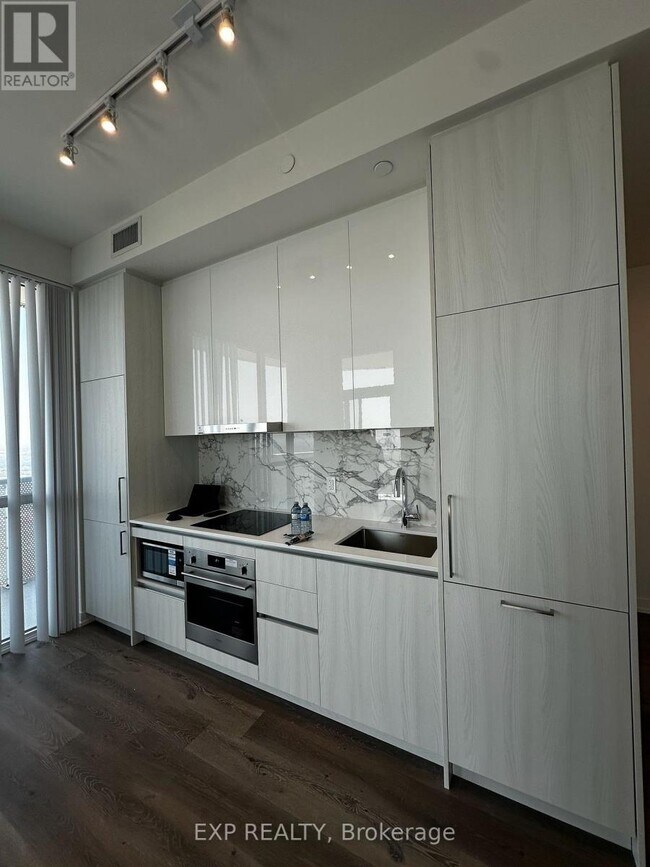 Photo - 225 Commerce St Unité 6506