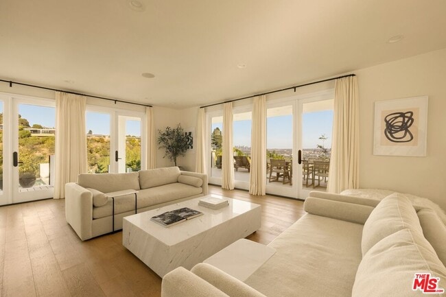 Photo - 9105 Cordell Dr