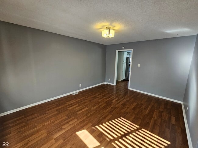 Photo - 3121 Shadow Brook Dr