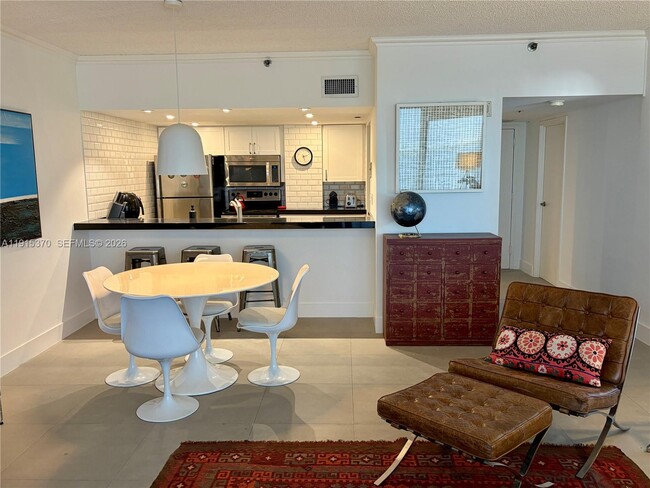 Photo - 555 NE 15th St Unit 609