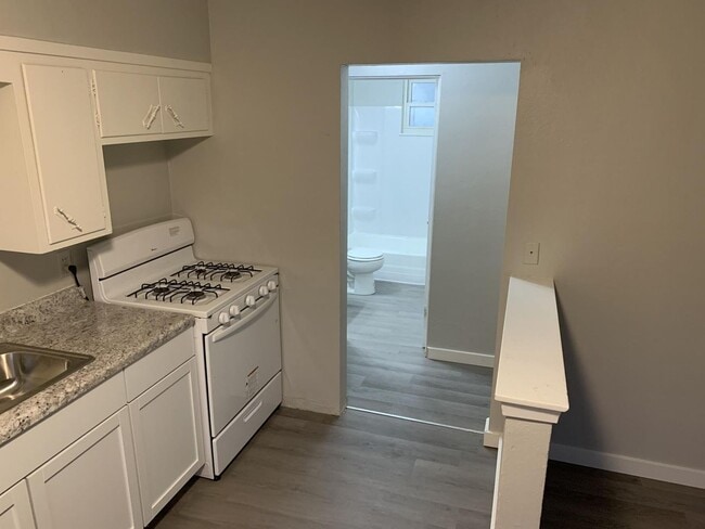Photo - 210 Davis St Unit 3
