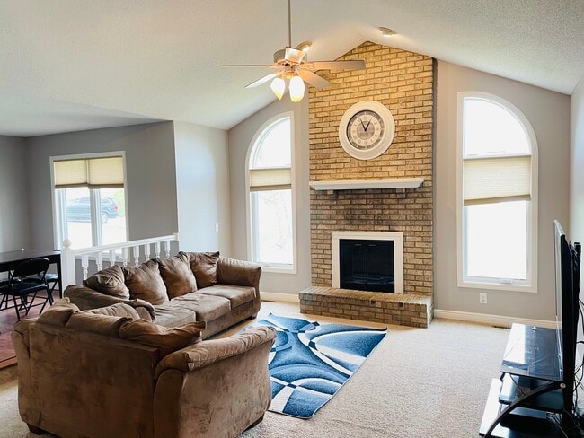 Living Room - 16133 Logarto Ln House