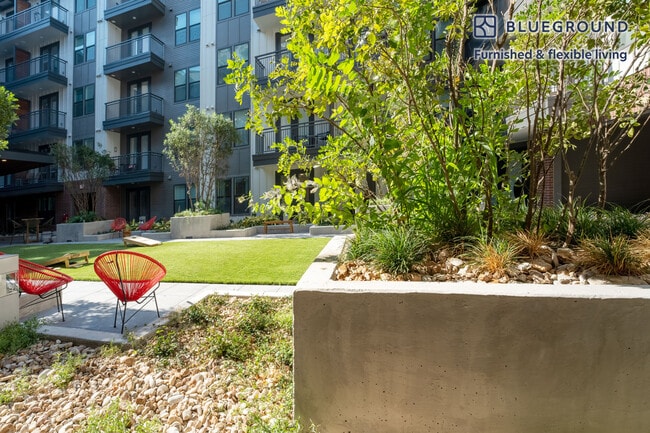 Photo - 3403 Harmon Ave Unidad FL2-ID140