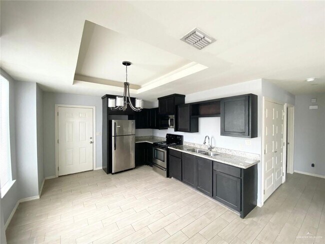 Photo - 15 White Oak Dr Unit 2