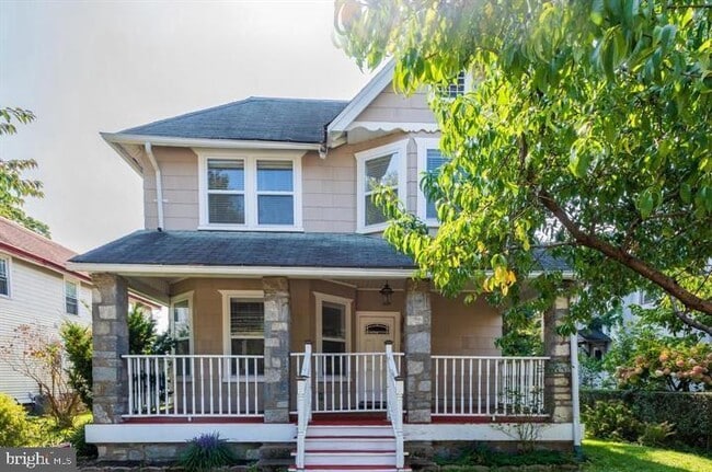 Photo - 62 Waterloo Ave