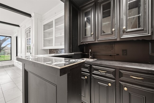 Photo - 707 Montclair Blvd