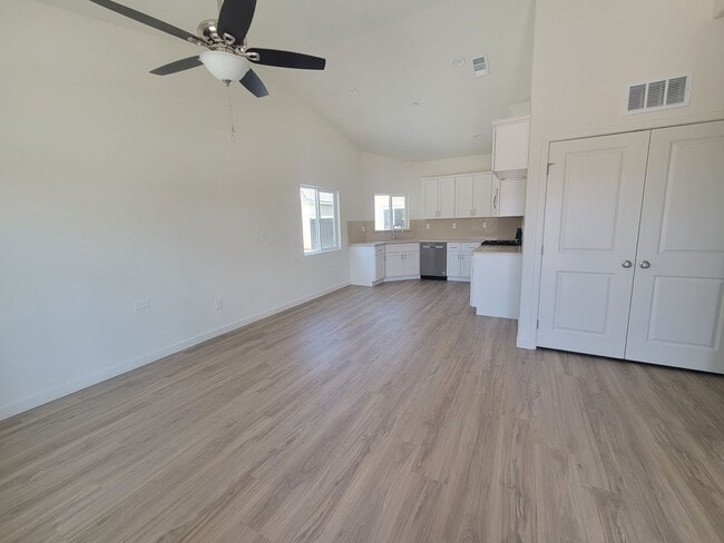 Photo - 8414 Grandy St Unidad 8414 Grandy St  A