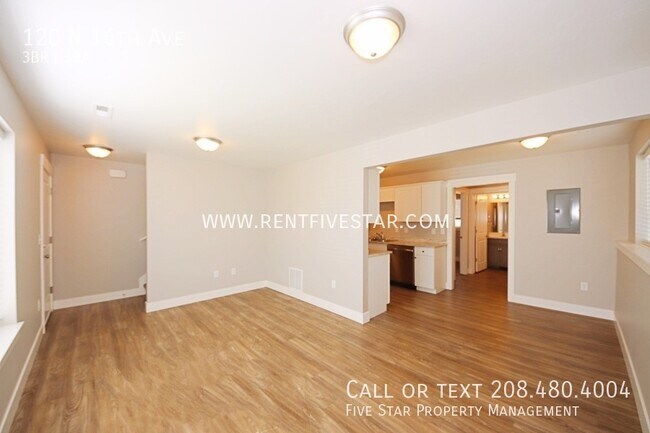 Photo - 120 N 16th Ave
