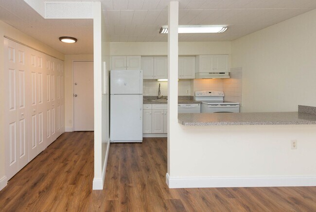 Photo - Whitney Towers