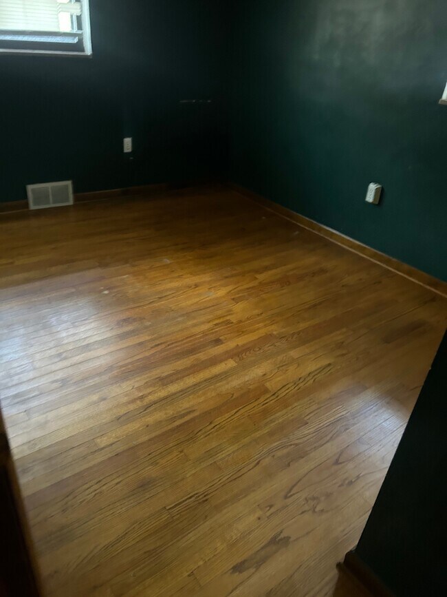Photo - 1337 Jeffers St