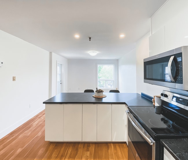 Photo - Rutledge Manor