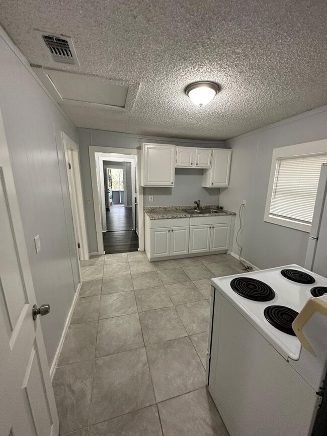 Photo - Fully Renovated 2/1 Single Family Available Now!