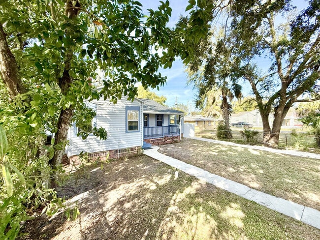 Photo - 3308 N Avon Ave