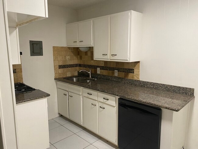 Photo - 117 Franklin Blvd