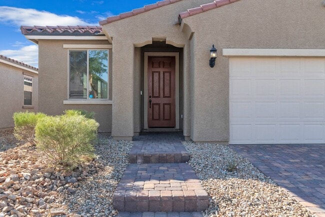 Photo - 6919 Feather Hl St