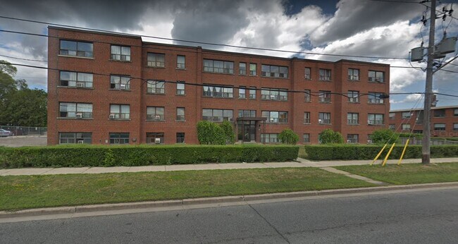 Photo - 1760 Wilson Ave