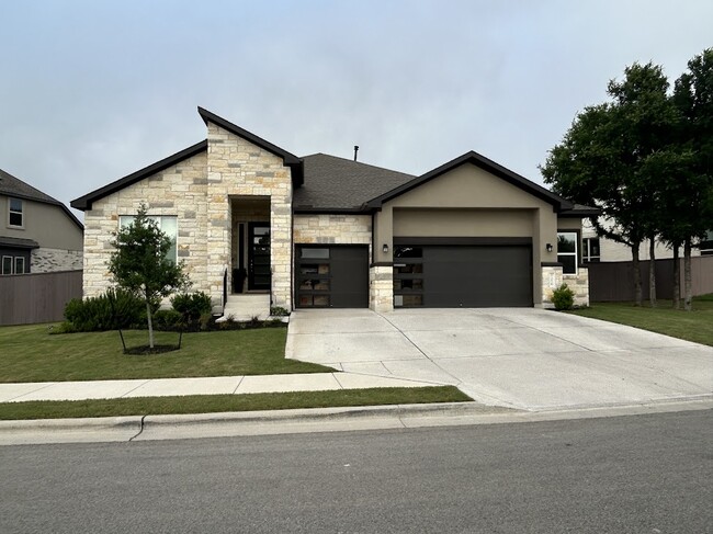 Building Photo - 276 Washington Dr