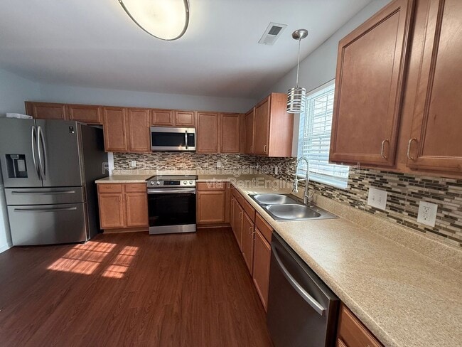 Photo - 6519 Ashebrooke Dr