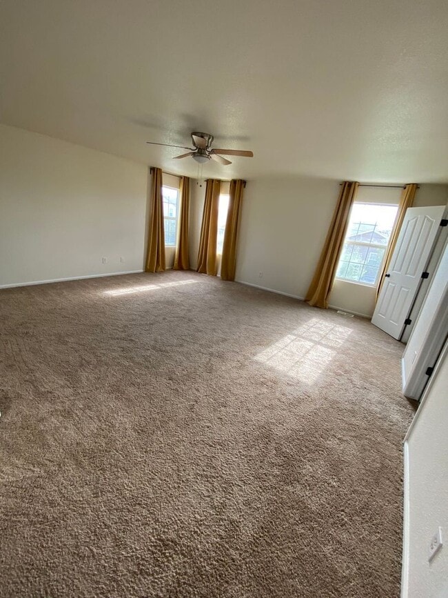 Photo - 3 bedroom 2 bathroom duplex in Englewood