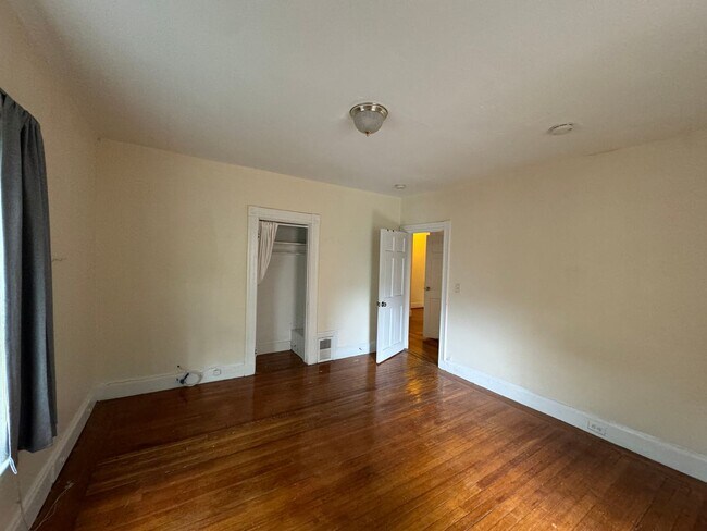 Building Photo - The Best Home in Brighton Unit 1