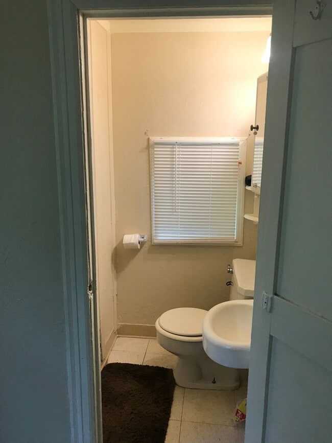 Photo - 620 W 24th St Unit 620 1/2 W. 24th