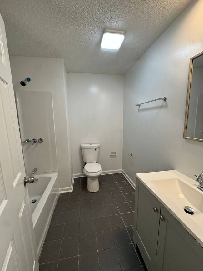 Photo - 3 Bed / 1 bath Available Now in Weiner, AR