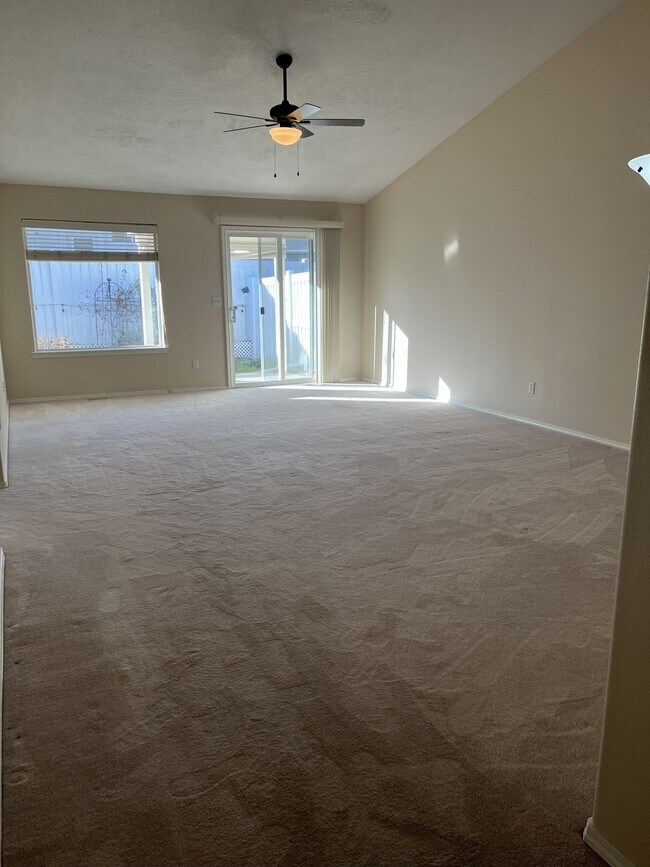 Photo - 2645 N Englewood Way