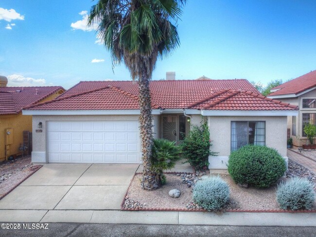 10407 N Fair Desert Dr