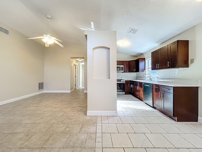 Photo - 1115 Naples Dr