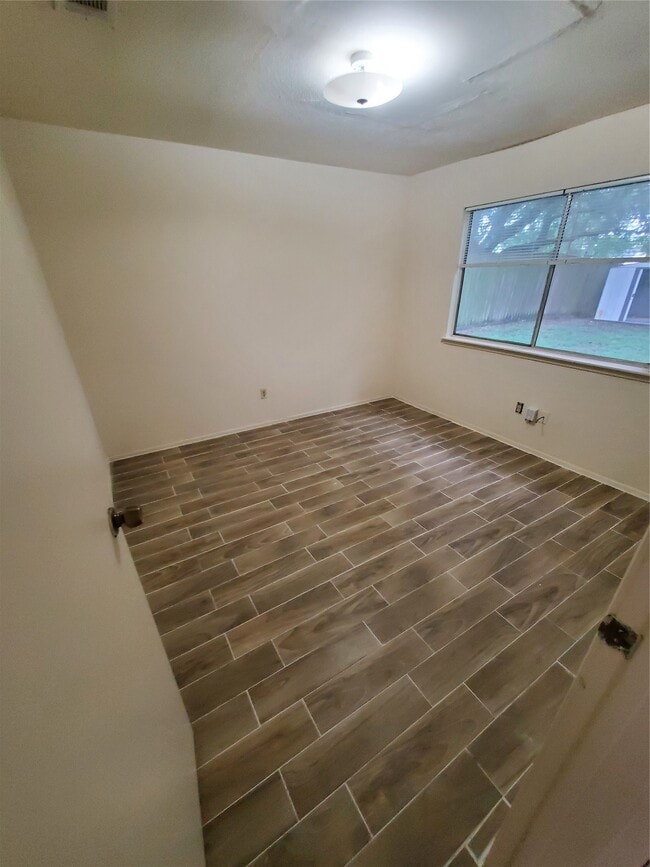 Photo - 7610 Lemma Dr