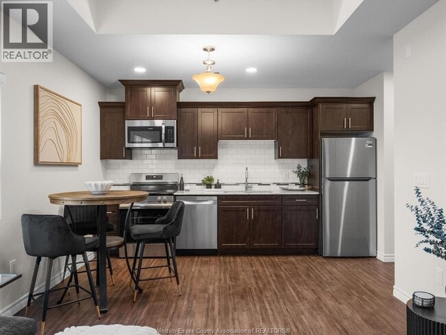 Photo - 8401 Wyandotte St E Unit 611