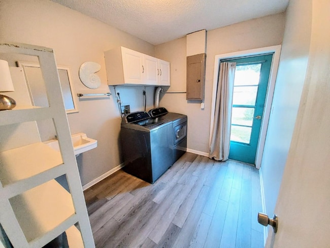 Photo - 424 Carmel Rd