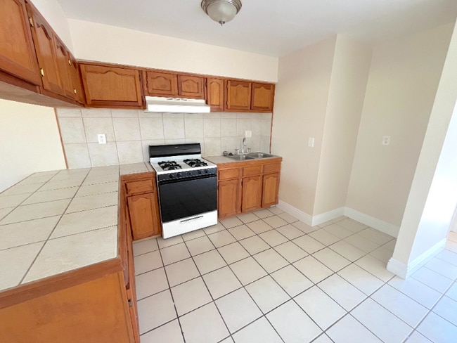 Photo - 1318 W Winn Dr Unit D