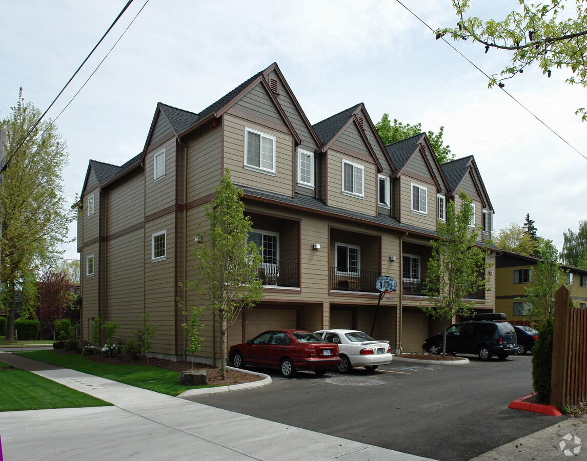 Photo - 1860-1866 NW Polk Ave