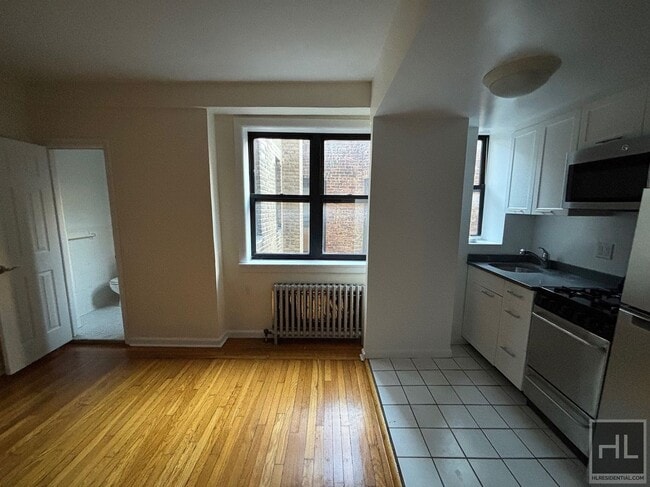 Photo - AMSTERDAM AVENUE Unit 6D