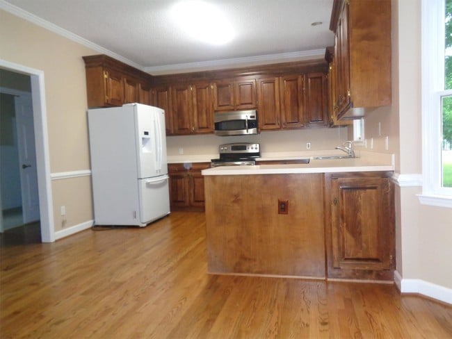 Photo - 6129 Powell Ridge Rd