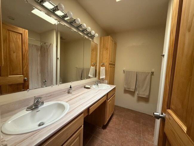 Photo - 1139 Harrison Rd