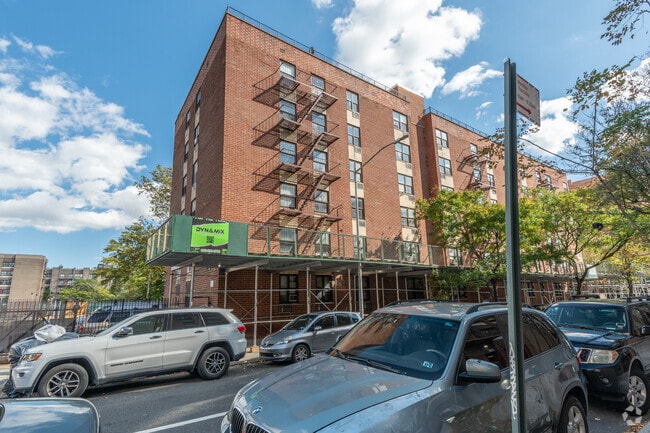 Photo - 405 Williams Ave