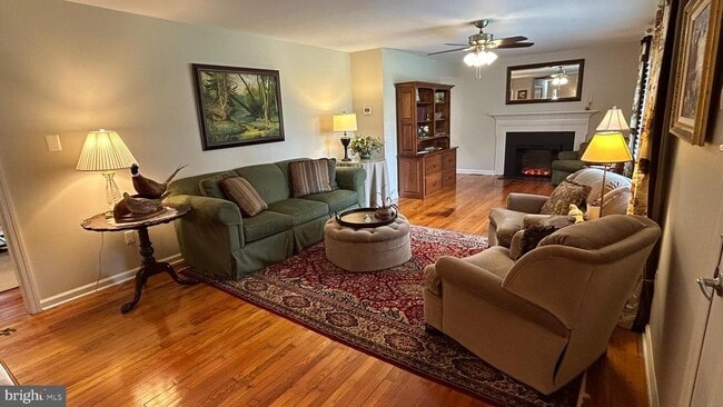Photo - 541 Cheyney Rd